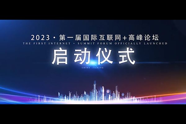 Q136-掌舵-水-帆船